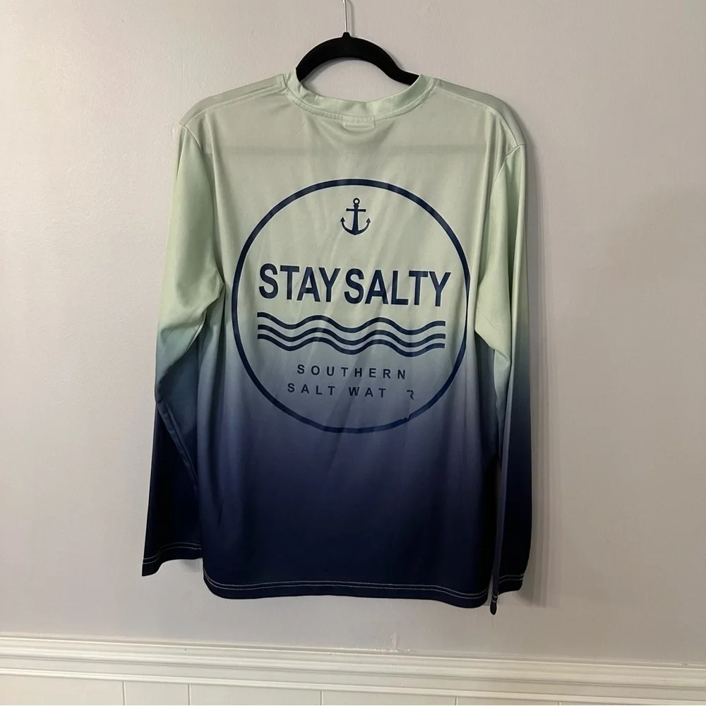 Spicy Tuna Coastal Outfitter Men’s Long Sleeve Stay Salty Swim Shirt Sz M GUC